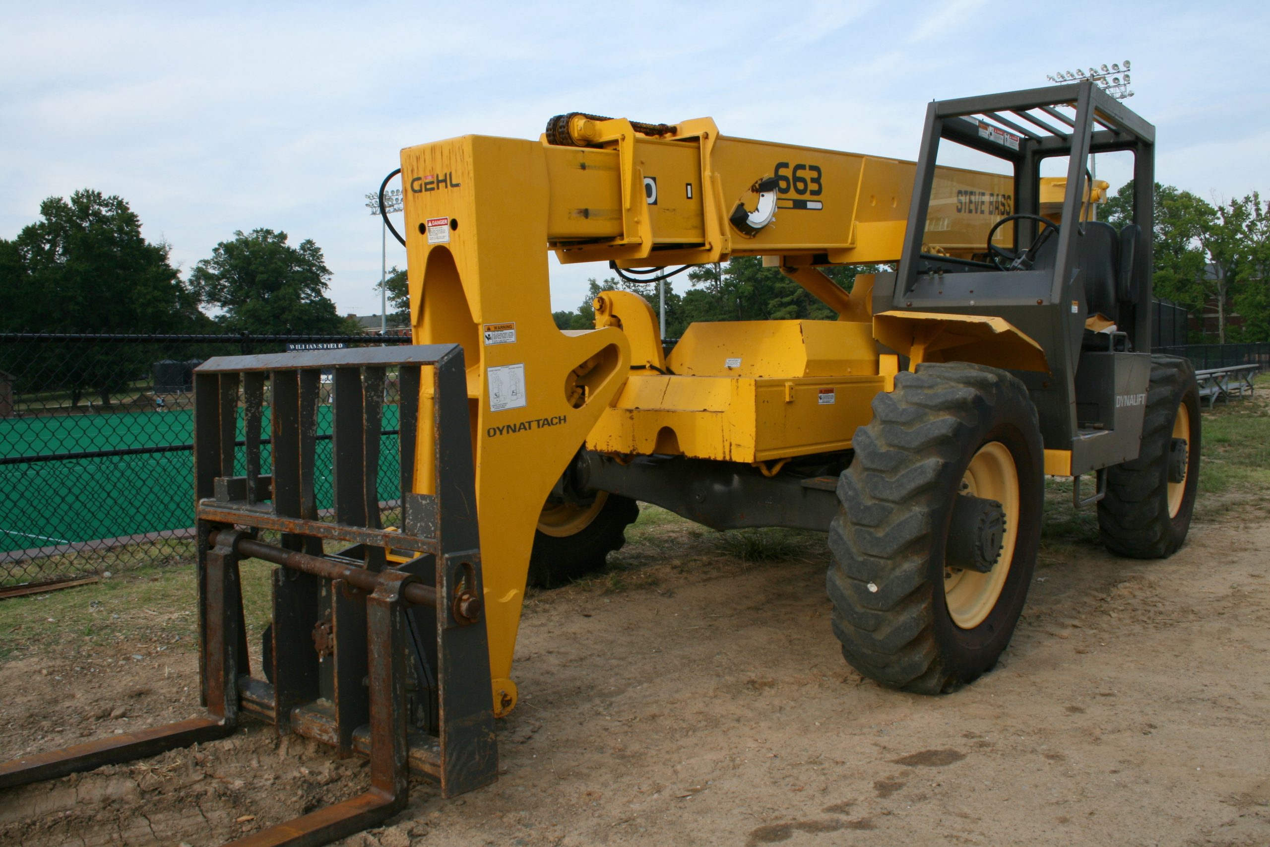 Image of Gehl Construction Machinery at a construction site